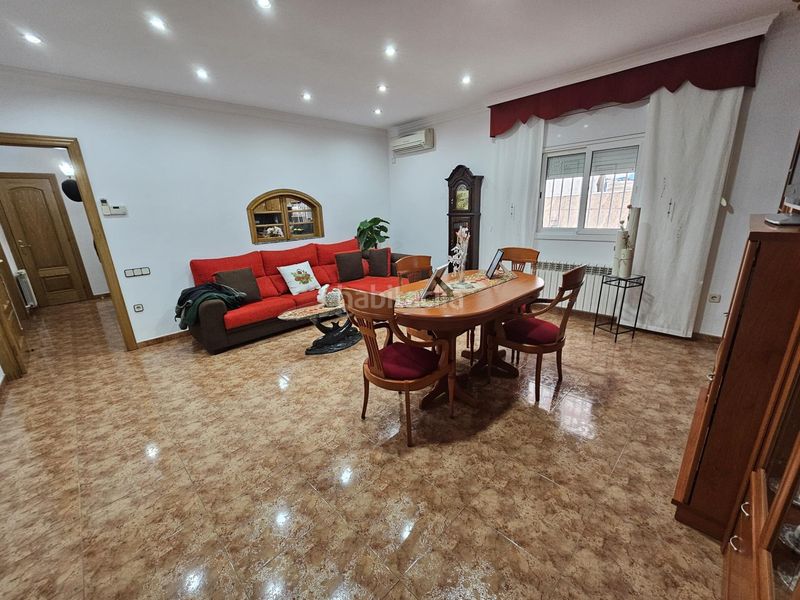 Foto 78a82dd5-a872-4b91-b39f-20c27c462798. Edificio  con 6 pisos en venta en santa perpetua de mogoda en Santa Perpètua de Mogoda