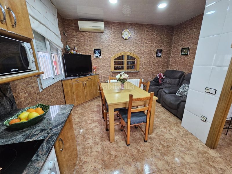 Foto 7a36a30a-8e66-411b-ae5d-a55ed38b195d. Edificio  con 6 pisos en venta en santa perpetua de mogoda en Santa Perpètua de Mogoda