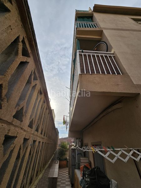 Foto 9077978b-ac9a-45e5-8109-b7d9a639b3f6. Edificio  con 6 pisos en venta en santa perpetua de mogoda en Santa Perpètua de Mogoda