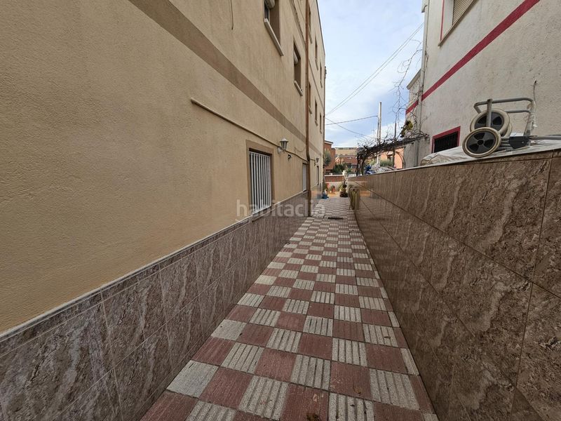 Foto d005e462-6d98-487c-879b-5b1be78ea45d. Edificio  con 6 pisos en venta en santa perpetua de mogoda en Santa Perpètua de Mogoda