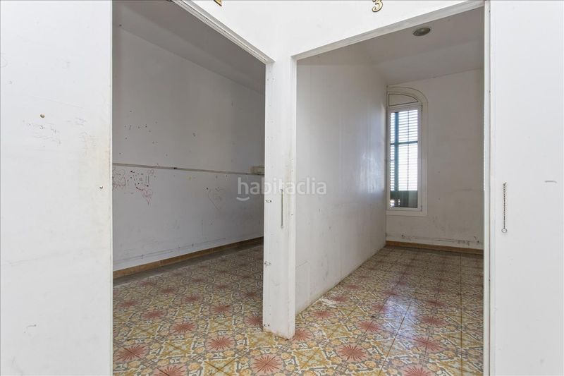 Foto c17b7134-9dee-4bb5-a3c3-ed7e1496e373. Casa adossada amb aparcament a Gelida
