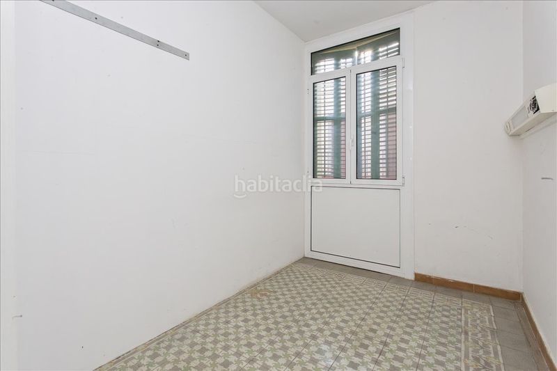 Foto e2a9fcaf-666d-48ba-a06f-ebc1dcf71953. Casa adossada amb aparcament a Gelida