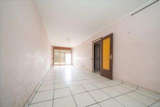 Flat  Calle marçal de la trinxeria. Amplio piso para reformar a la venta en palafrugell
