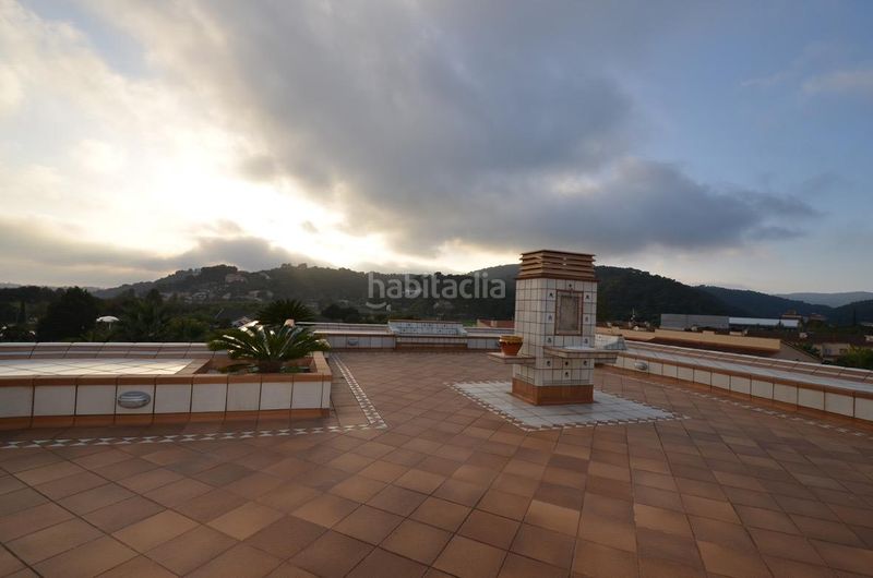Foto 44791be1-cb10-46ea-a489-6b1523900458. Xalet amb calefacció aparcament piscina a Santa Susanna