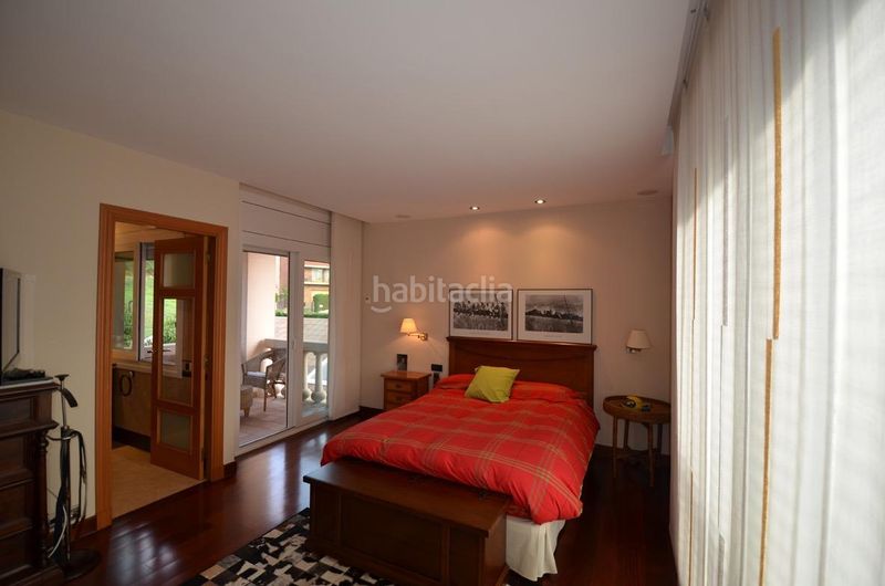 Foto ce0e4329-93a7-42bd-91a5-9c6596c472db. Xalet amb calefacció aparcament piscina a Santa Susanna