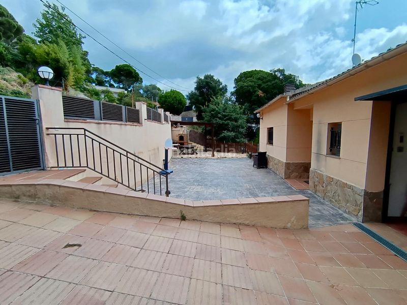 Foto 465b213c-7d4e-49cb-9040-d6c2e29e6456. Casa amb calefacció aparcament piscina a Sant Cebrià de Vallalta