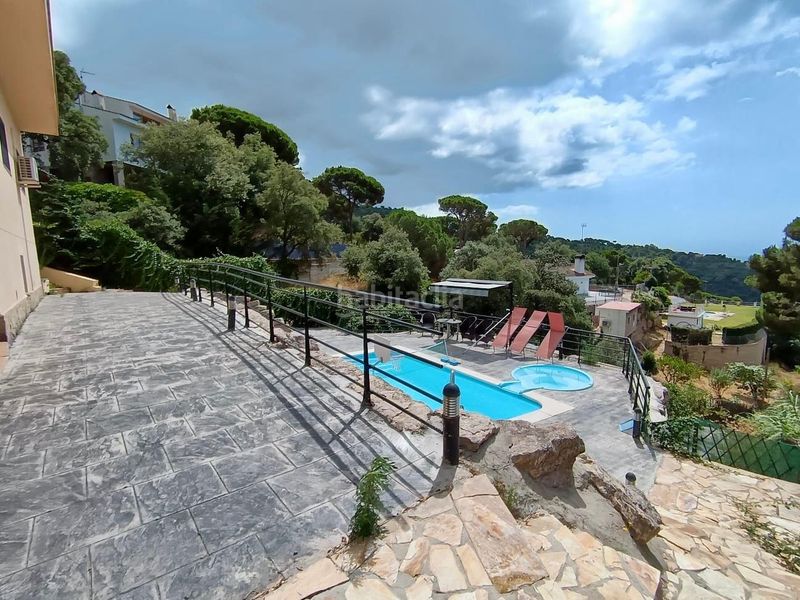 Foto 71c63507-2b42-45c5-829c-14dae58c5e81. Casa amb calefacció aparcament piscina a Sant Cebrià de Vallalta
