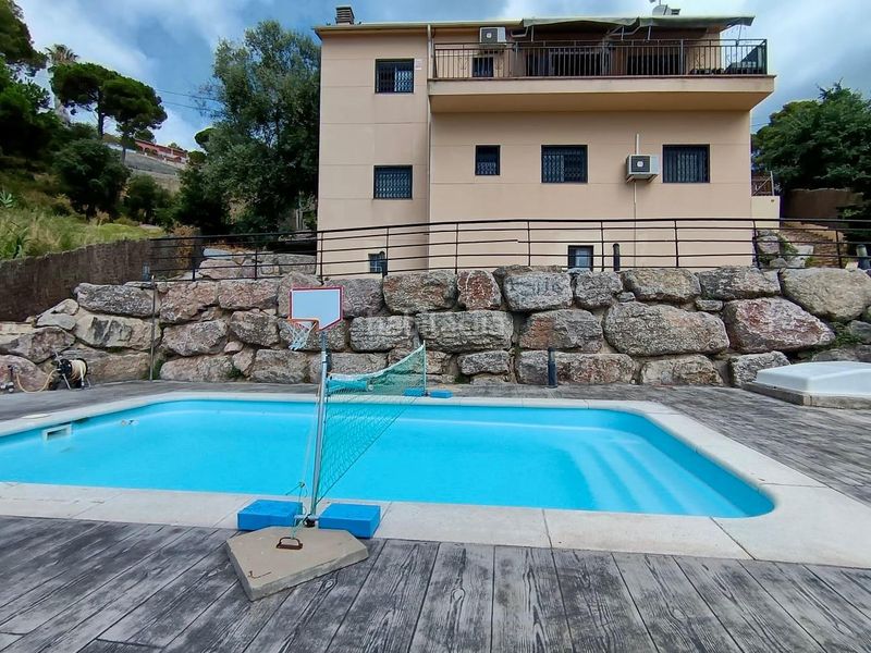 Foto eb52b70b-7972-43c2-ad73-18ab765a4660. Casa amb calefacció aparcament piscina a Sant Cebrià de Vallalta