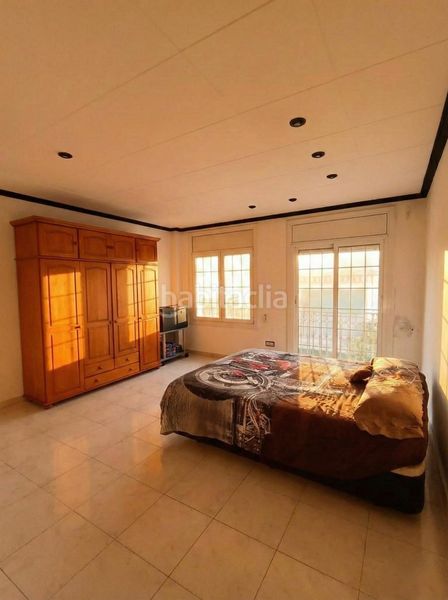 Foto 340c7ca5-4d05-46c6-a71c-f8624e564535. Casa amb aparcament a Calella