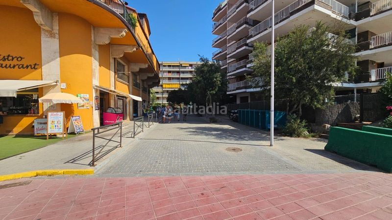 Foto b2d3fafe-7a48-46d8-b72c-46a70a7ff2d7. Pis amb calefacció a Fenals Lloret de Mar