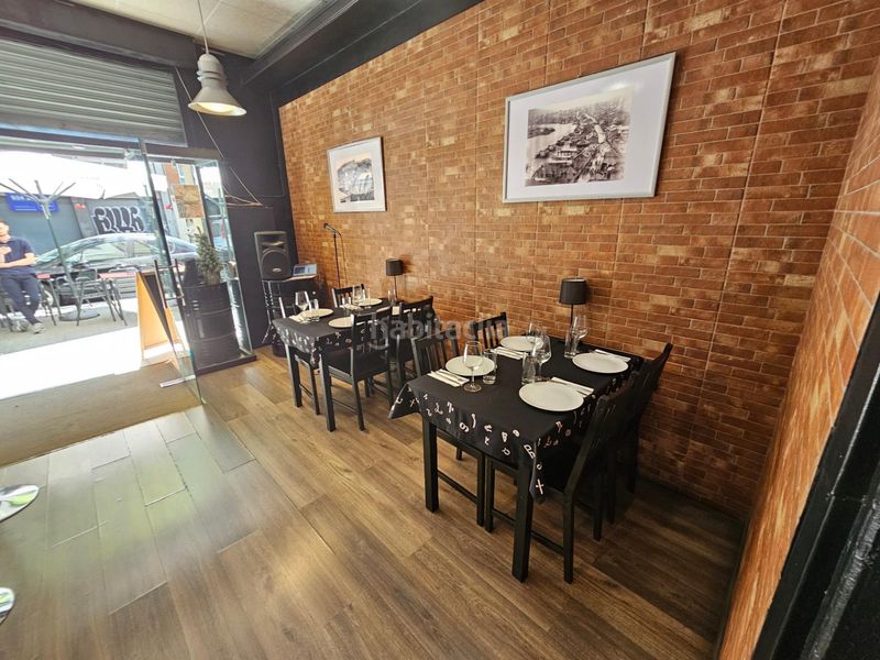 Foto ba724615-c427-443d-94b7-0daa4e7fac6a. Local comercial a Fort Pienc Barcelona