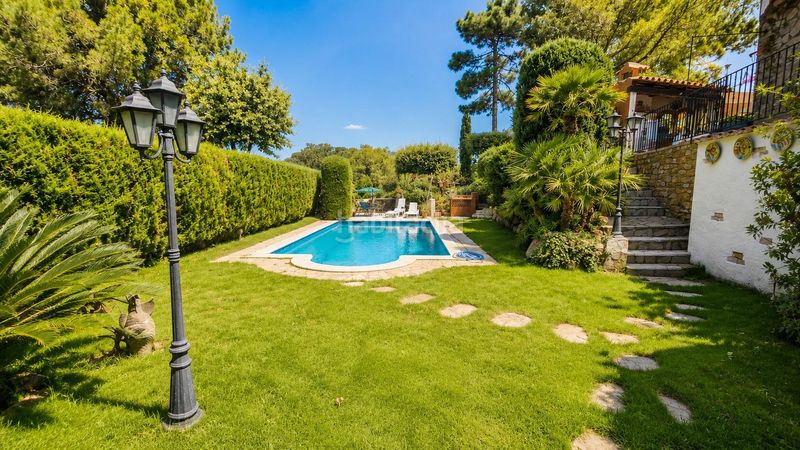 Foto a313b0ff-6b9a-4bb5-91c8-e0a412c37760. Casa amb calefacció aparcament piscina a residencial Begur-esclanyà Begur