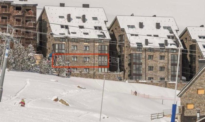 Foto f4e57906-251c-490d-b132-87ed92aa25da. Apartamento en calle solana 95 apartamento en venta primera linea de pistas en Encamp