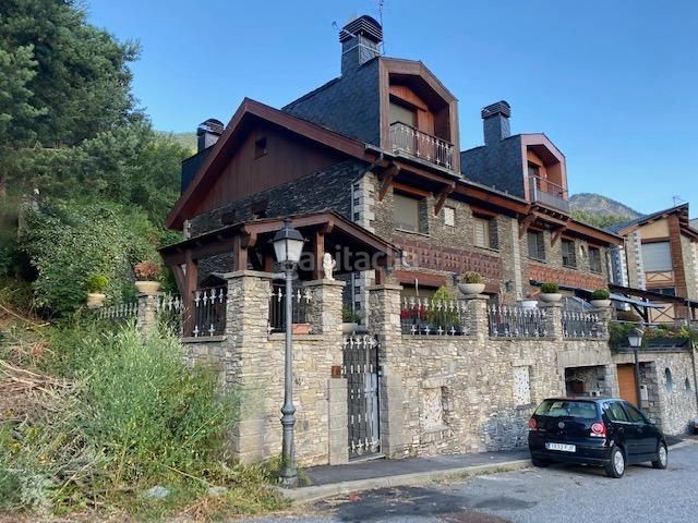 Foto 7afc0a52-7faa-4e32-991d-db17bf8029fc. Casa adossada amb calefacció aparcament a La Massana La Massana