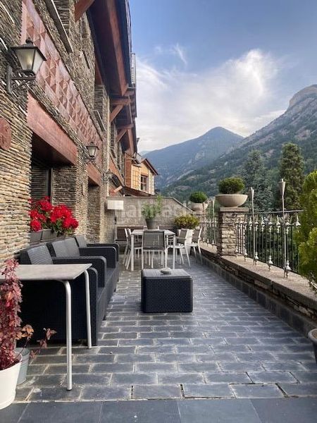 Foto a3b7c76a-fd0a-4276-8495-6c7b7500c830. Casa adossada amb calefacció aparcament a La Massana La Massana