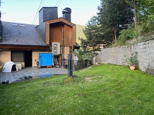 Foto b8f9567d-fa2b-46e2-b8c4-c082ddacc5bb. Casa adossada amb calefacció aparcament a La Massana La Massana