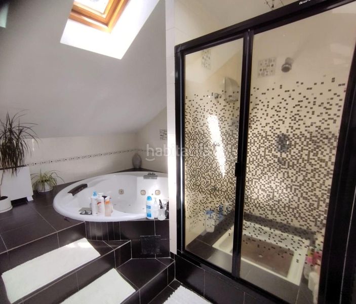 Foto db67bb9b-c67b-49b3-8376-f8df964c8788. Casa adossada amb calefacció aparcament a La Massana La Massana