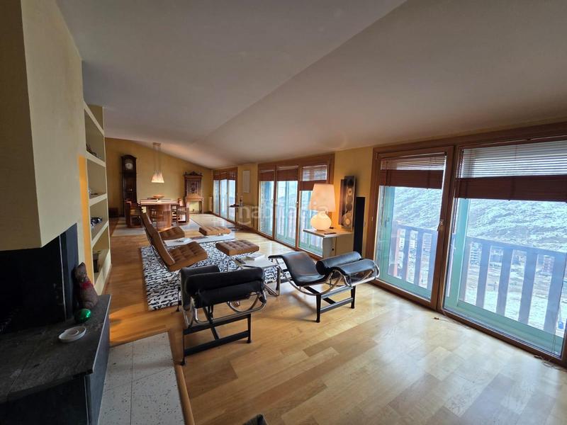 Foto ce2ed974-b8d7-4a9e-8da6-1ea18820a962. Ático espectacular piso en pie de pistas en Pas de La Casa Encamp