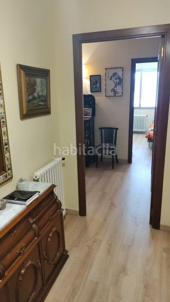Foto f97e1c65-12d7-4ec5-bcab-dd12a0e39893. Apartament amb aparcament a Centro Andorra la Vella