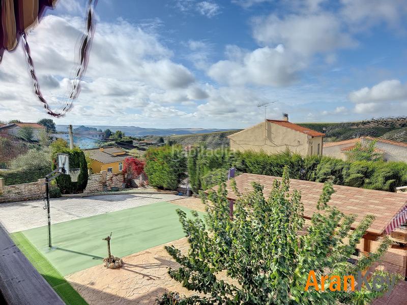 Foto a4f71805-d16b-4290-8563-b0d87f7f8459. Casa en n/a en Colmenar de Oreja
