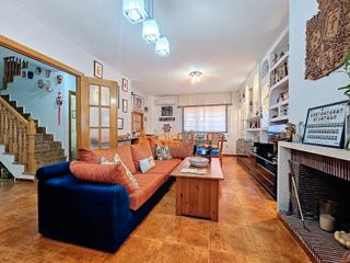 Semi detached house  Calle jaime marquet