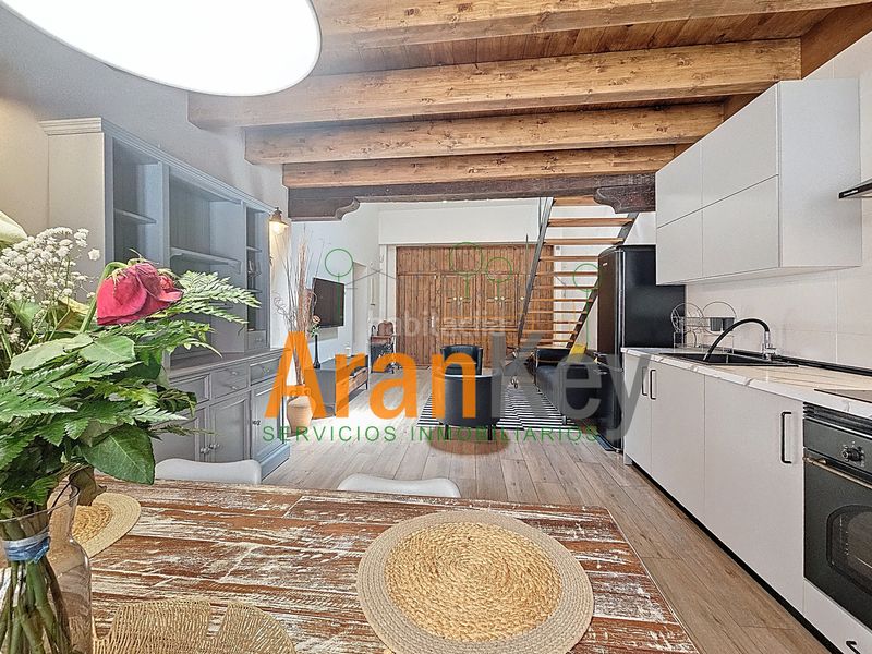 Foto b6b1ce74-8ae7-4d66-b3c5-d9acddc45c0c. Casa amb calefacció a Centro Aranjuez