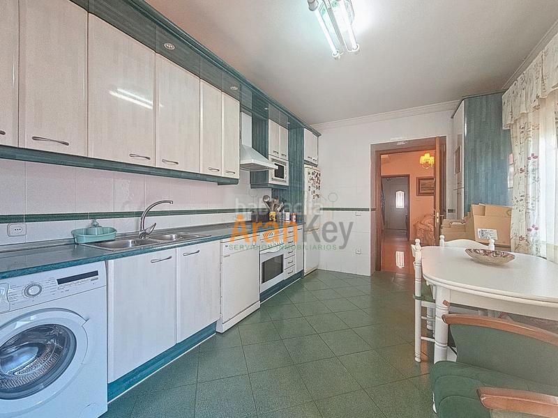 Foto 083d7a29-1c68-4ab0-a68b-dae42fea502a. Maison jumelée avec chauffage parking dans nuevo Aranjuez-ciudad de las artes Aranjuez