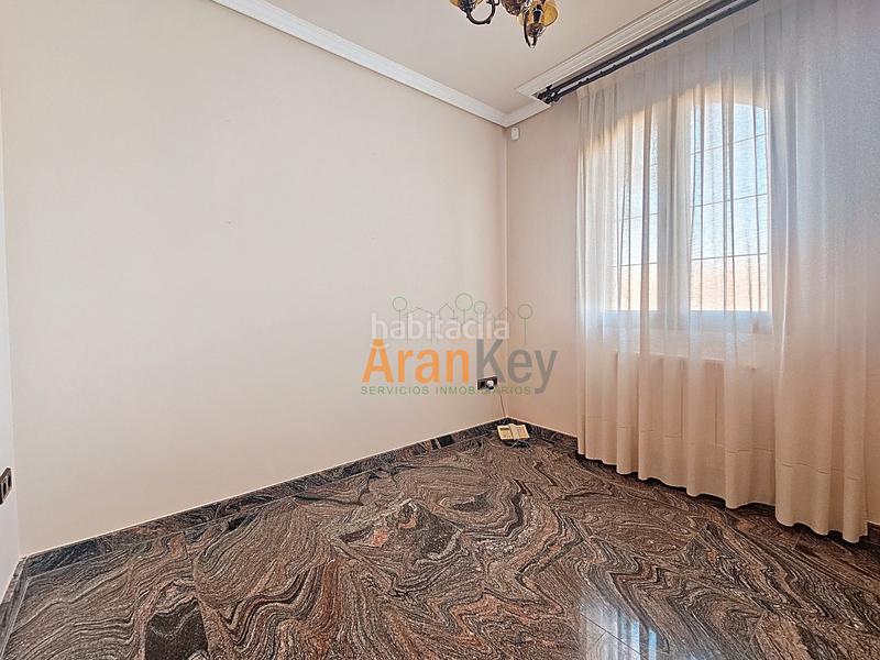 Foto 81145c0c-efa9-4d63-9332-9156f116e25a. Chalet avec chauffage parking dans nuevo Aranjuez-ciudad de las artes Aranjuez