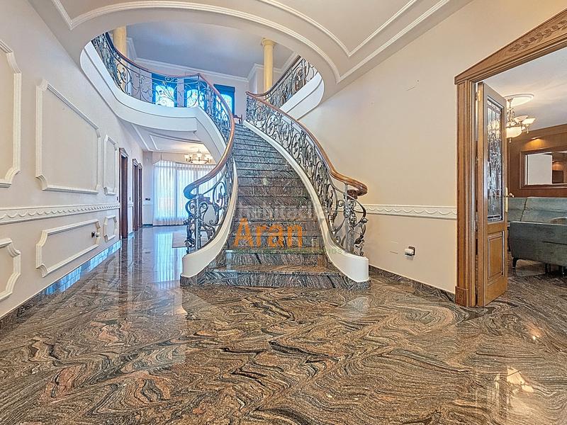 Foto 127a3e9c-fbaf-4275-8d1b-7d337e114be1. Chalet con riscaldamento parcheggio in nuevo Aranjuez-ciudad de las artes Aranjuez