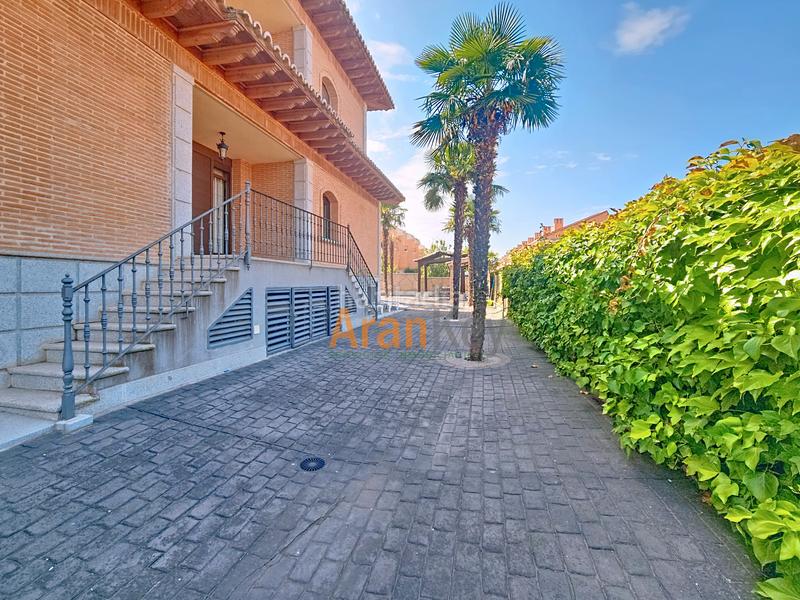 Foto 5e9158cd-73c0-4823-bf7d-b68afb0b80eb. Chalet con riscaldamento parcheggio in nuevo Aranjuez-ciudad de las artes Aranjuez