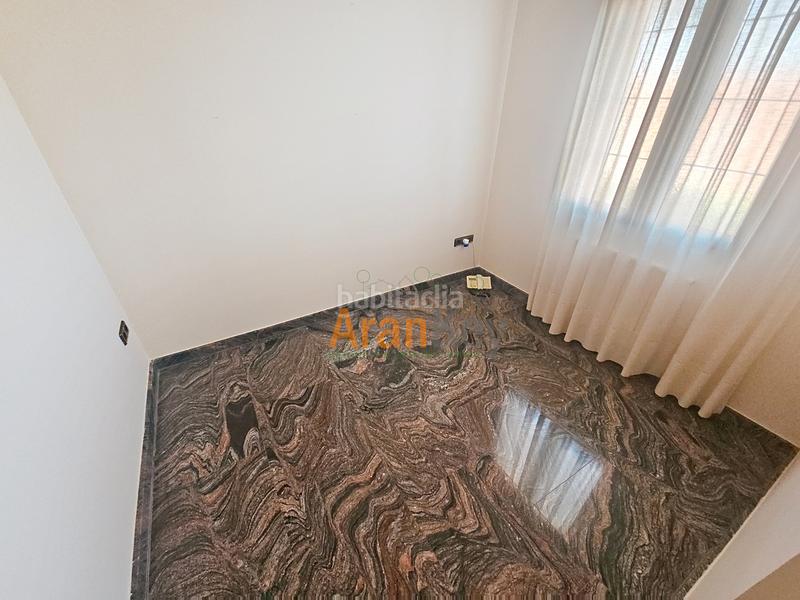 Foto a1c1bef0-a3bd-4b1b-8718-7247bf034ca3. Chalet con riscaldamento parcheggio in nuevo Aranjuez-ciudad de las artes Aranjuez