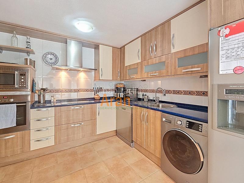 Foto 504874f0-3c0a-4c24-abe6-0e583191d759. Maison jumelée avec chauffage parking piscine dans Ontígola