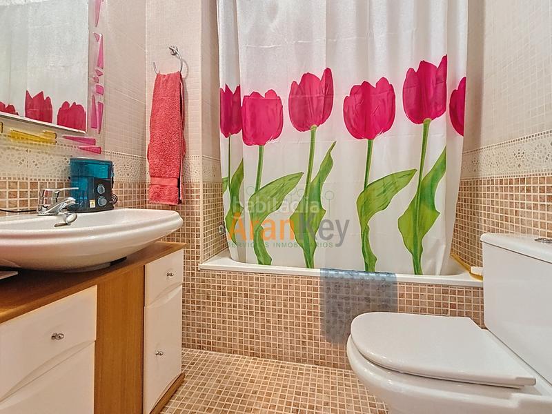 Foto 6ae4318f-e197-4e48-940d-3a736834f8f1. Maison jumelée avec chauffage parking piscine dans Ontígola