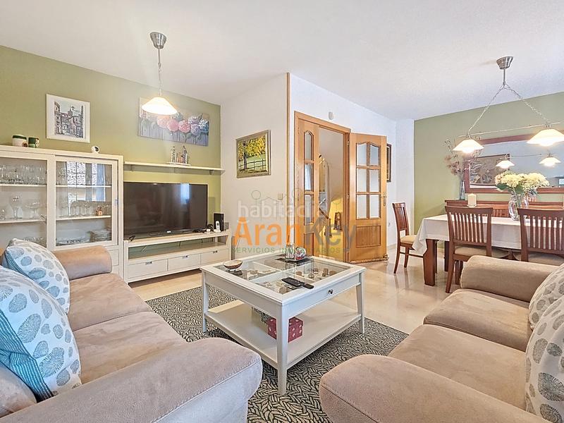 Foto cf605bc0-017b-4c86-a2b9-f84b10dc5cc4. Maison jumelée avec chauffage parking piscine dans Ontígola