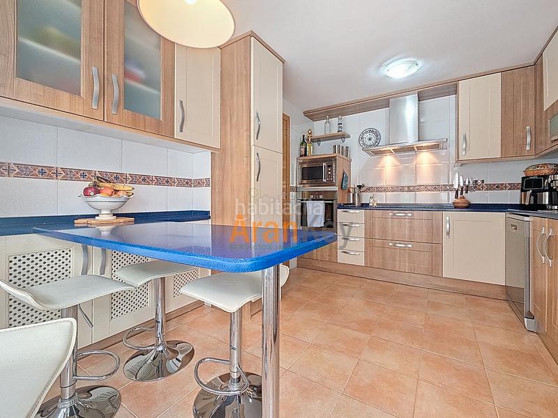 Foto d7210ed8-5dbc-492d-ac3f-57490c74f7a1. Maison jumelée avec chauffage parking piscine dans Ontígola