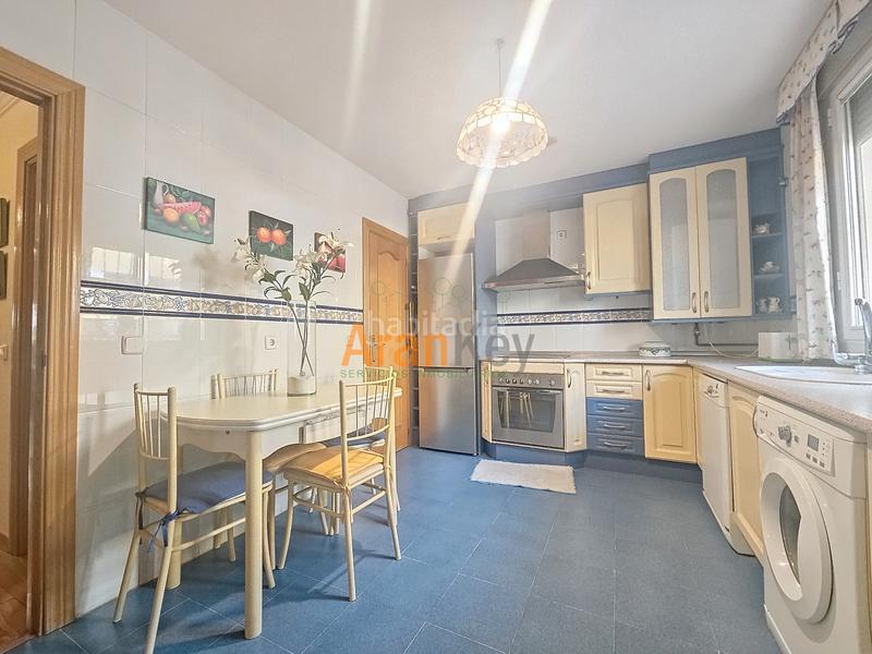 Foto 1a4a98d0-8145-4e2e-8c99-b3e5eeb9aad0. Casa a schiera con riscaldamento parcheggio piscina in Aranjuez