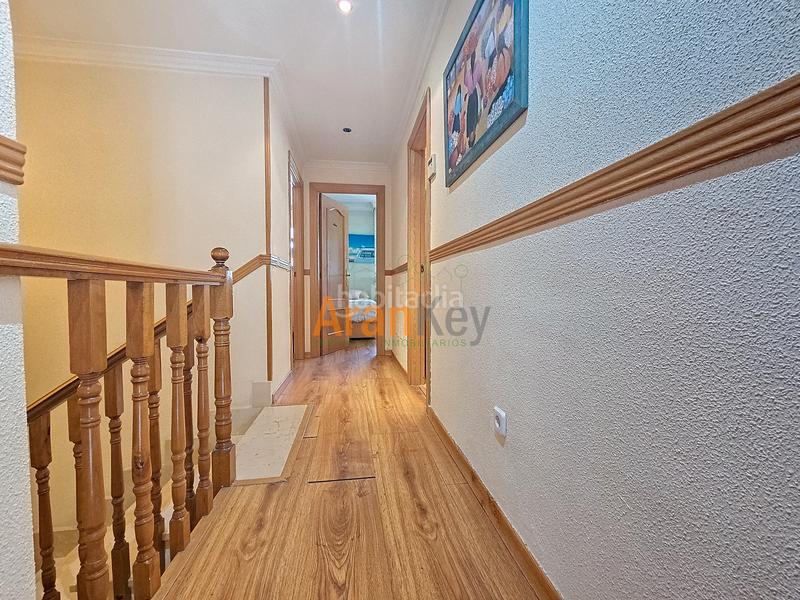 Foto bb19c070-e586-4c6b-851d-09e57f6595ff. Casa a schiera con riscaldamento parcheggio piscina in Aranjuez