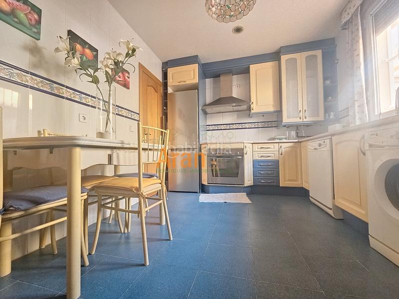 Foto 19783f51-33ba-4201-a4c1-ef6200230ef4. Reihenhaus mit heizung parking pool in Foso-Moreras Aranjuez