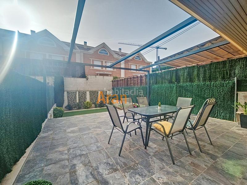 Foto fa2e2a48-3a18-481d-9ca2-b3bcb334a6d4. Reihenhaus mit heizung parking pool in Foso-Moreras Aranjuez