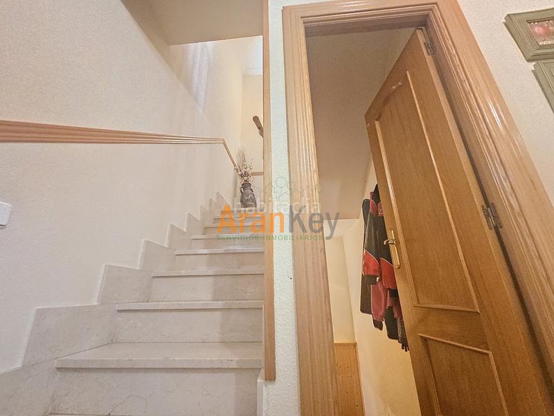 Foto 714f4868-7eb9-4e77-b2a6-f6e7dd95e331. Semi detached house with heating parking pool in Foso-Moreras Aranjuez