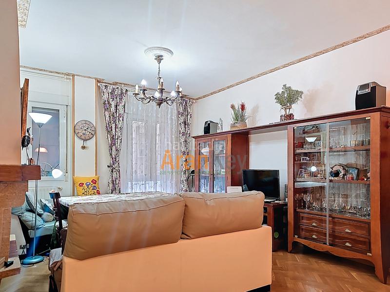 Foto ebe894c6-6b3d-4edf-8bc1-8c1372c36e22. Flat with parking in Vergel-Las Olivas Aranjuez