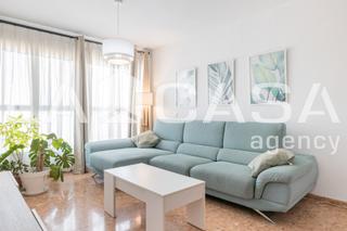 Piso en Malva Rosa. Piso en venta en playa de la malvarrosa