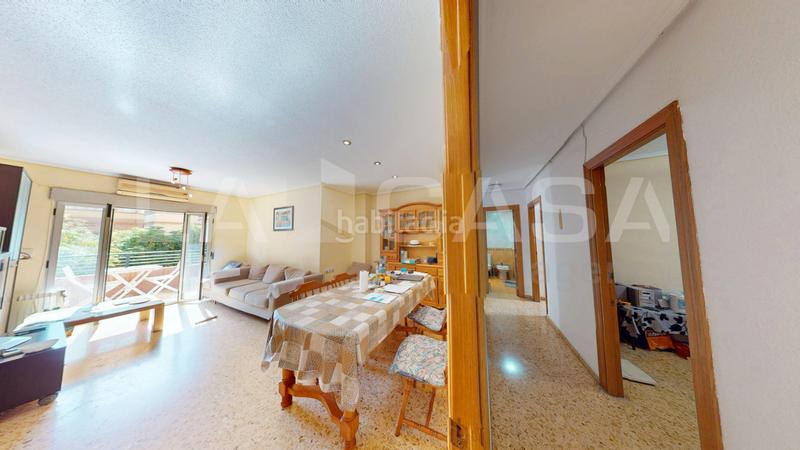 Foto 3b03bda2-4928-4e5e-a5ac-e8ac6e5f5d92. Etagenwohnung mit parking in Aiora Valencia