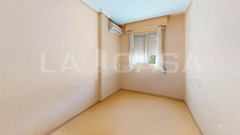 Foto 7fd94844-28ae-4a71-892e-ab4a3464ae38. Etagenwohnung mit parking in Aiora Valencia