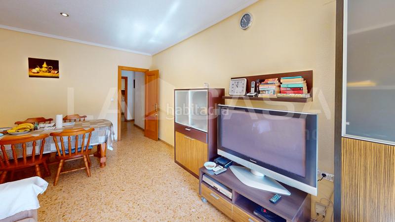 Foto d7dfca01-5246-4435-9153-19cfa401add1. Etagenwohnung mit parking in Aiora Valencia