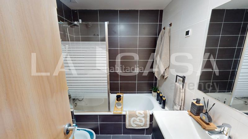 Foto e43fc590-94b0-43e3-aa09-1b4b8597b9bb. Etagenwohnung mit parking in Santa Rita Paterna