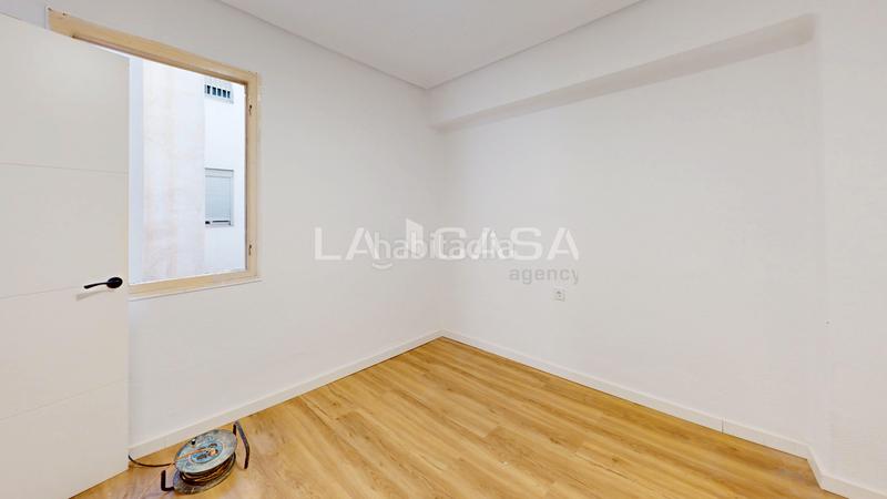 Foto 2b570284-88ca-41d0-b792-94f4820e8601. Appartement dans Natzaret Valencia
