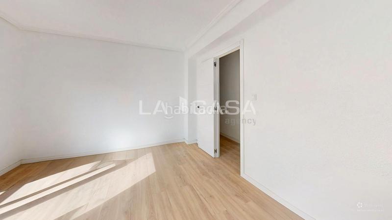 Foto 7f4c14dd-30f9-49c9-b8a1-152924c9a9c7. Appartement dans Natzaret Valencia