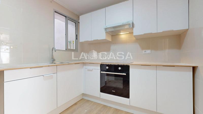 Foto 979505fe-30e0-4d53-907c-81a1d0c48753. Appartement dans Natzaret Valencia