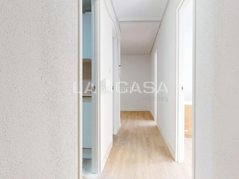 Foto d819ed3c-b73d-4b29-b9ec-84932ebf60f5. Appartement dans Natzaret Valencia